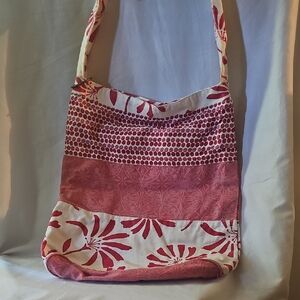 Old Navy Red and White Shoulder Bag with Bohemian Flair